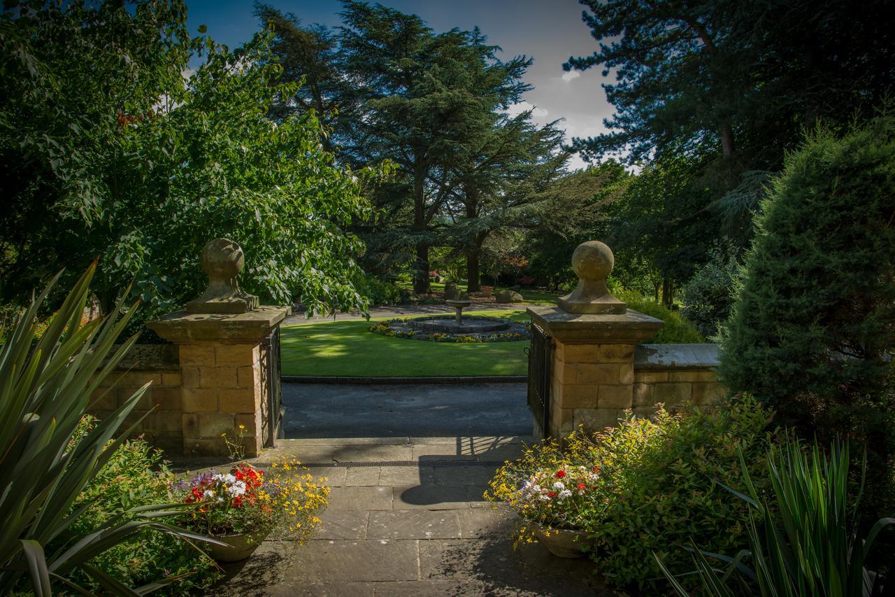 Fischers Baslow Hall - Chatsworth Exterior foto